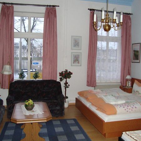 Haus Am Pfaffenteich Hotell Schwerin  Eksteriør bilde
